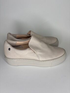 AGL Attilio Giusti Leombruni Italian Beige leather sneakers Women Size 37 US 6